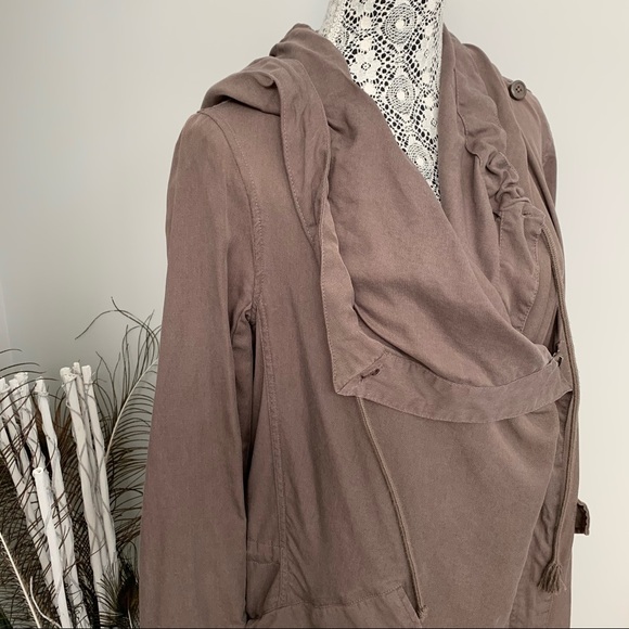 UO SILENCE + NOISE Waylon Jacket, Taupe/Brown, Size Med, Modern, nice material. - Picture 6 of 16